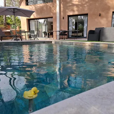 La Santoline Avec Piscine Au Coeur Des Pins Villa Saint-Raphaël